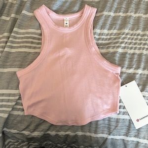 LULULEMON TOP never worn!!